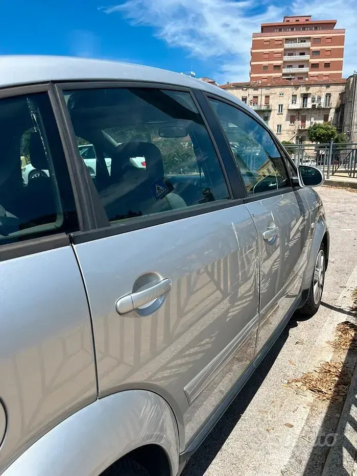 Usata Audi A2 75 CV (55 kW) 2003 Grigio Utilitaria