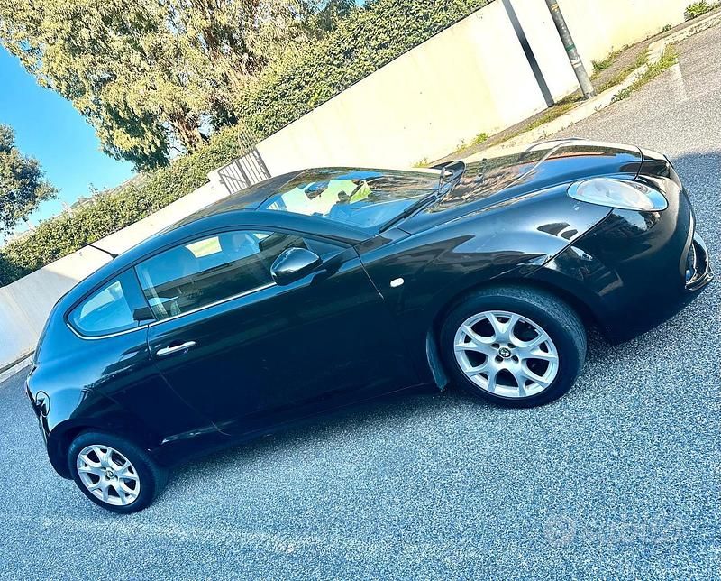 Usata Alfa Romeo MiTo 120 CV (88 kW) 2010 Nero Utilitaria