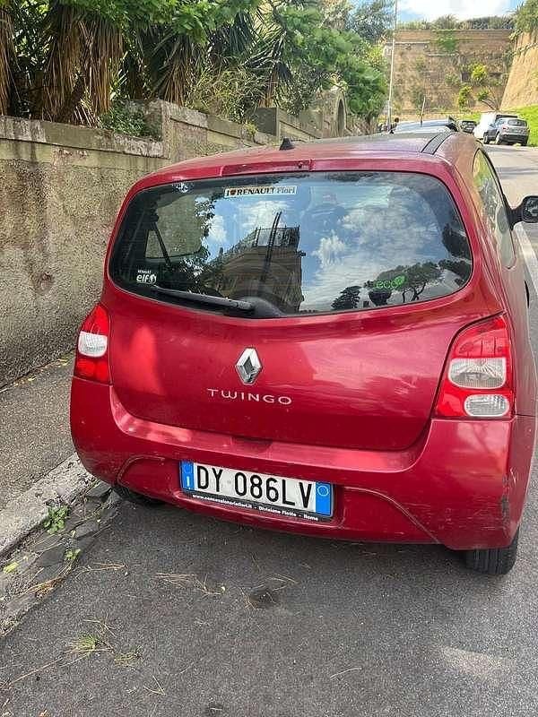 Usata Renault Twingo Dynamique 58 CV (42 kW) 2009 Rosso Utilitaria