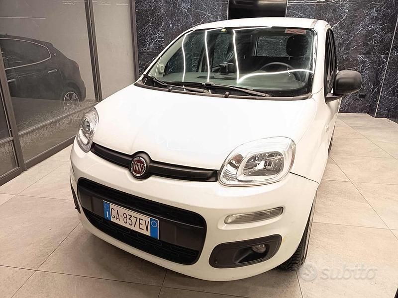 Usata Fiat Panda Lounge 84 CV (61 kW) 2020 Bianco Utilitaria