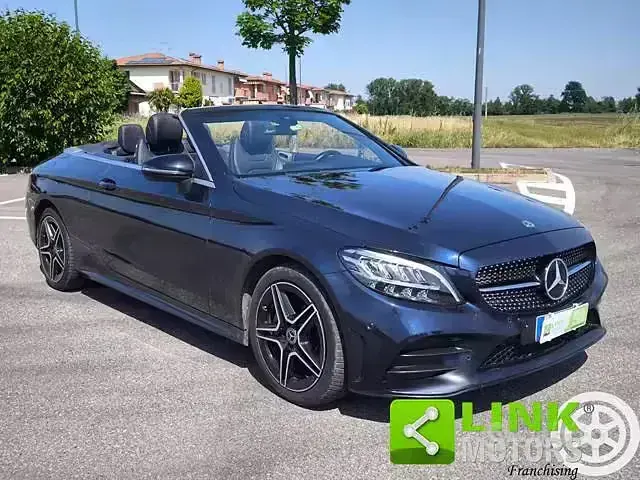 Usata Mercedes C200 Premium 184 CV (135 kW) 2019 Blu Cabrio