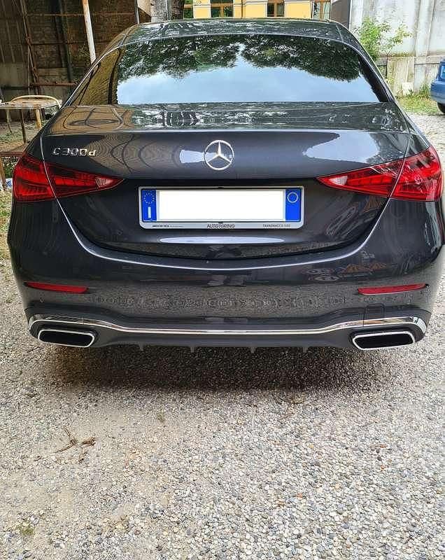 Usata Mercedes C300e Advanced 265 CV (194 kW) 2024 Nero Berlina