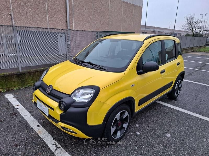 Usata Fiat Panda Cross Cross 69 CV (50 kW) 2020 Giallo Utilitaria