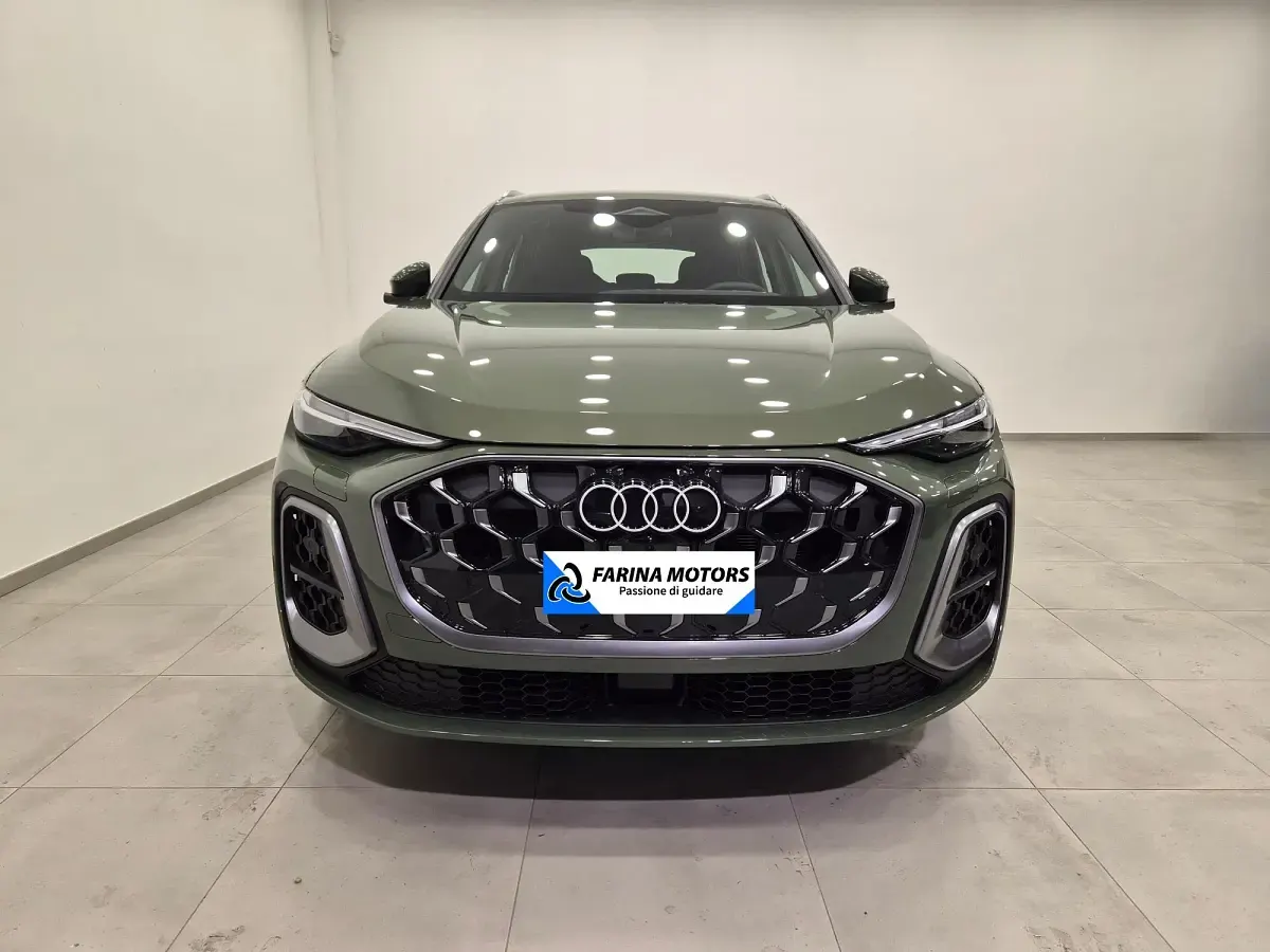 Nuova Audi Q5 S-Line 204 CV (150 kW) 2025 Grigio SUV