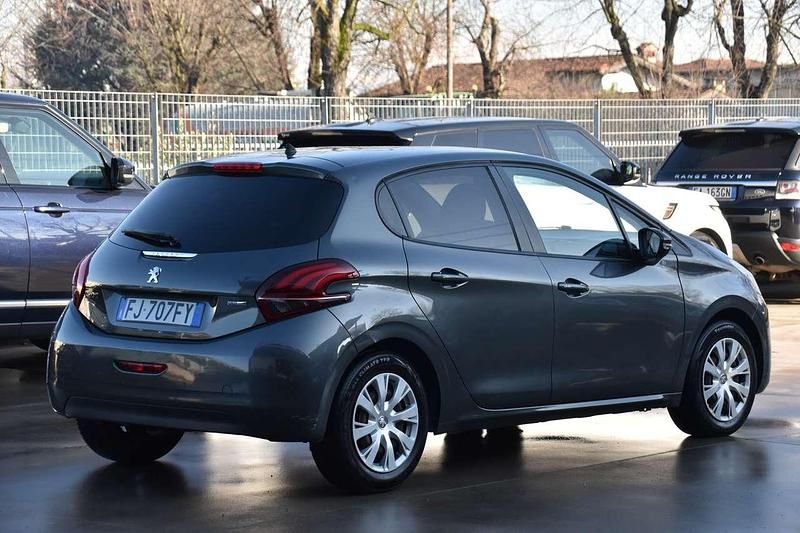 Usata Peugeot 208 Active 68 CV (50 kW) 2017 Grigio Utilitaria