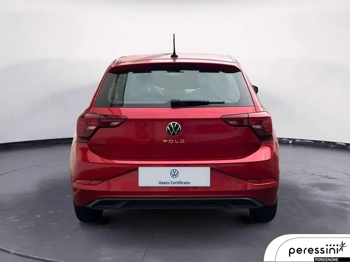 Usata VW Polo Life 80 CV (58 kW) 2023 Rosso Utilitaria