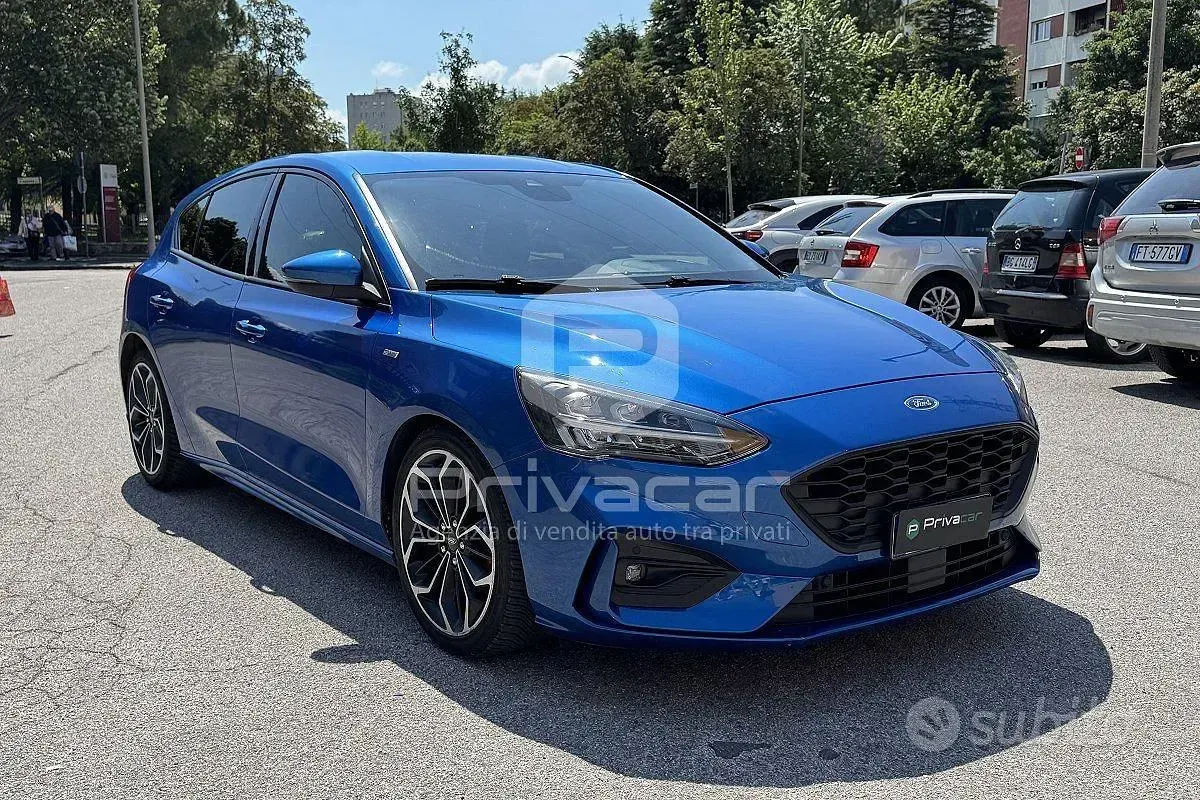 Usata Ford Focus ST 120 CV (88 kW) 2019 Blu Station wagon