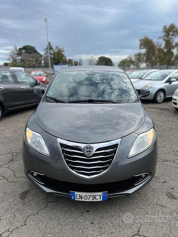 Usata Lancia Ypsilon S 95 CV (69 kW) 2012 Grigio Utilitaria