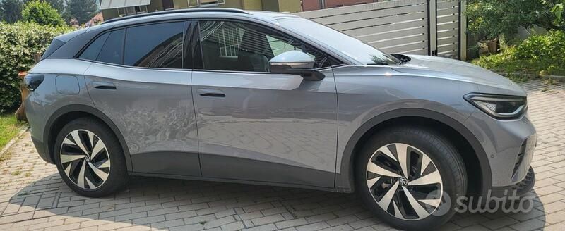 Usata VW ID.4 Pro 210 kW (286 CV) 2024 Grigio SUV