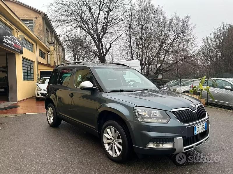 Usata Skoda Yeti GreenLine 105 CV (77 kW) 2015 Grigio SUV