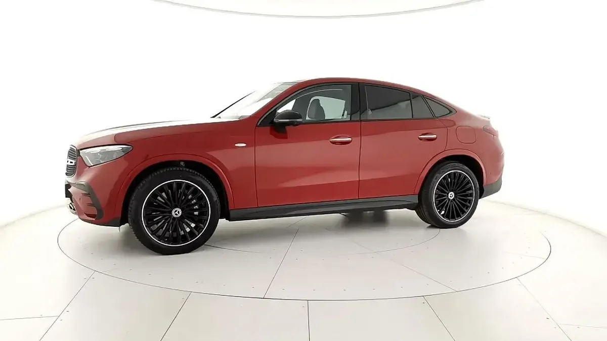 Usata Mercedes GLC300e AMG Line Premium Plus 197 CV (144 kW) 2025 Rosso patagonia metallizzato designo SUV