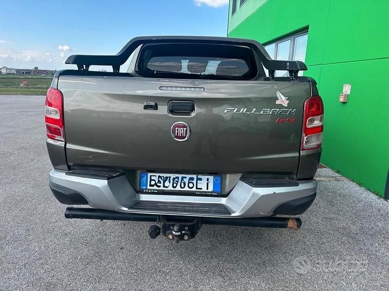 Usata Fiat Fullback 181 CV (133 kW) 2017 Verde Pick-up