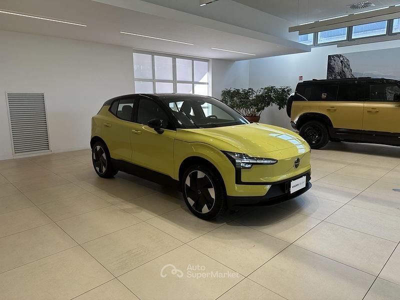 Usata Volvo EX30 Plus 75 kW (102 CV) 2024 Giallo SUV