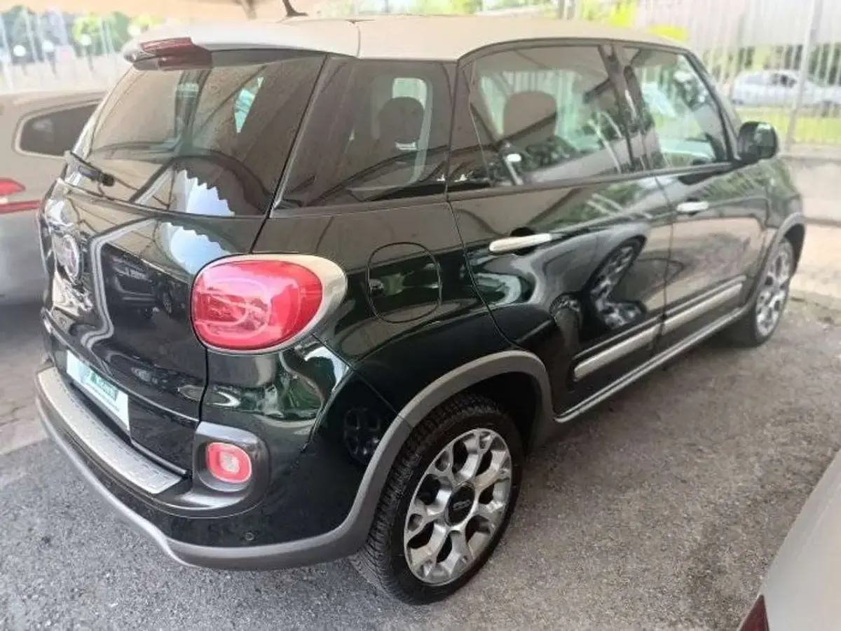 Usata Fiat 500L Trekking 95 CV (69 kW) 2014 Verde scuro Monovolume