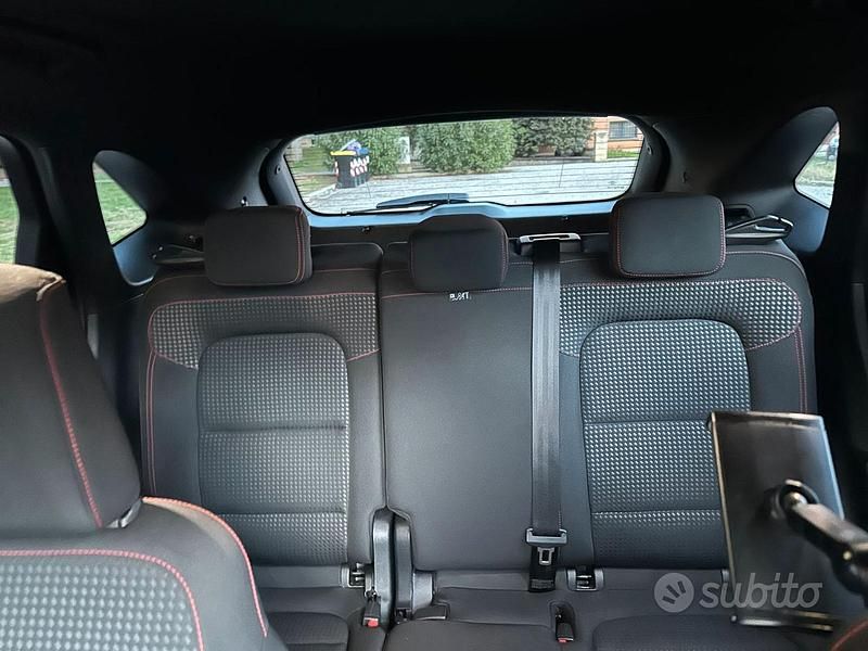 Usata Ford Kuga 120 CV (88 kW) 2023 Grigio SUV