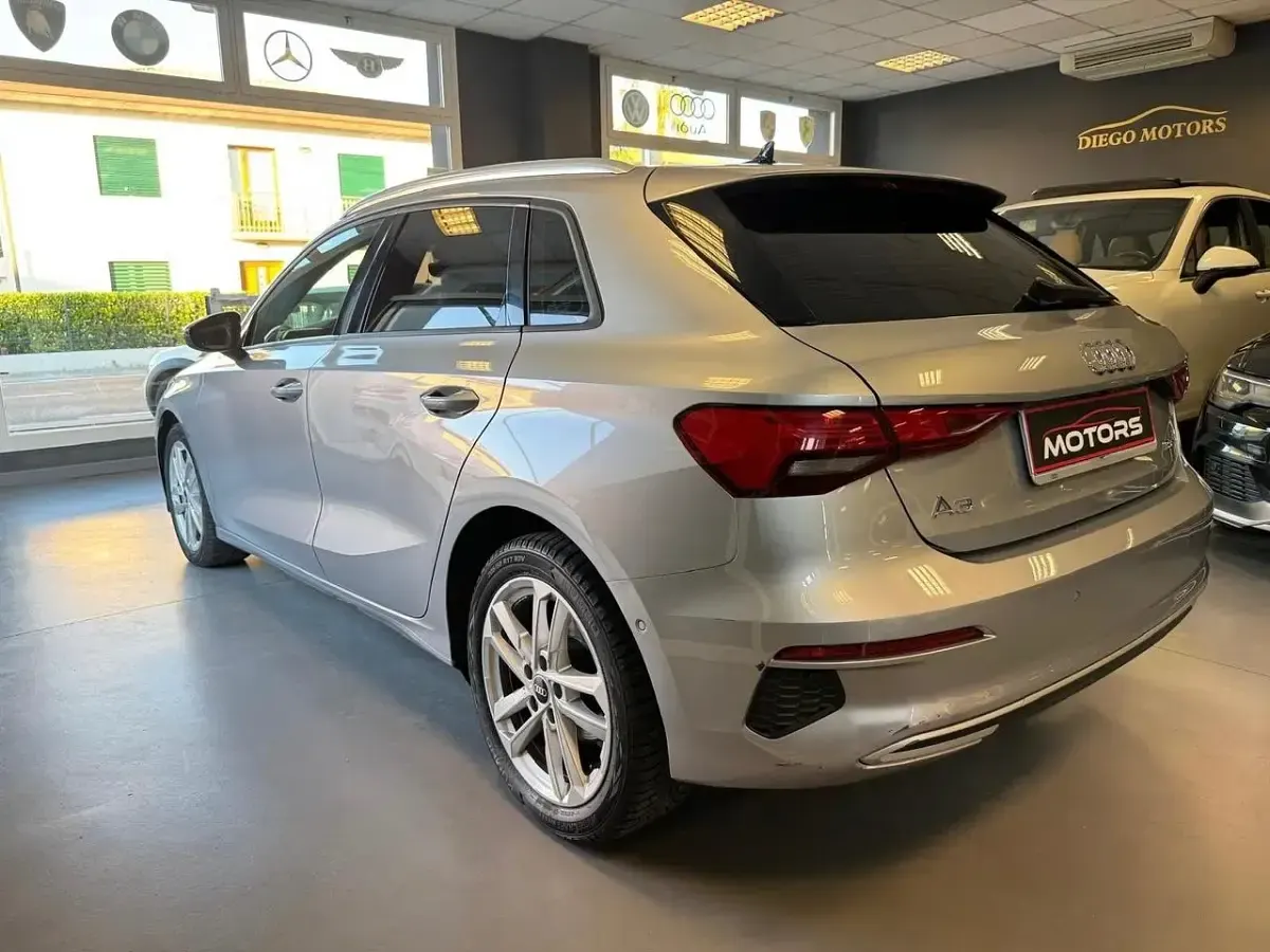 Usata Audi A3 150 CV (110 kW) 2021 Argento Berlina