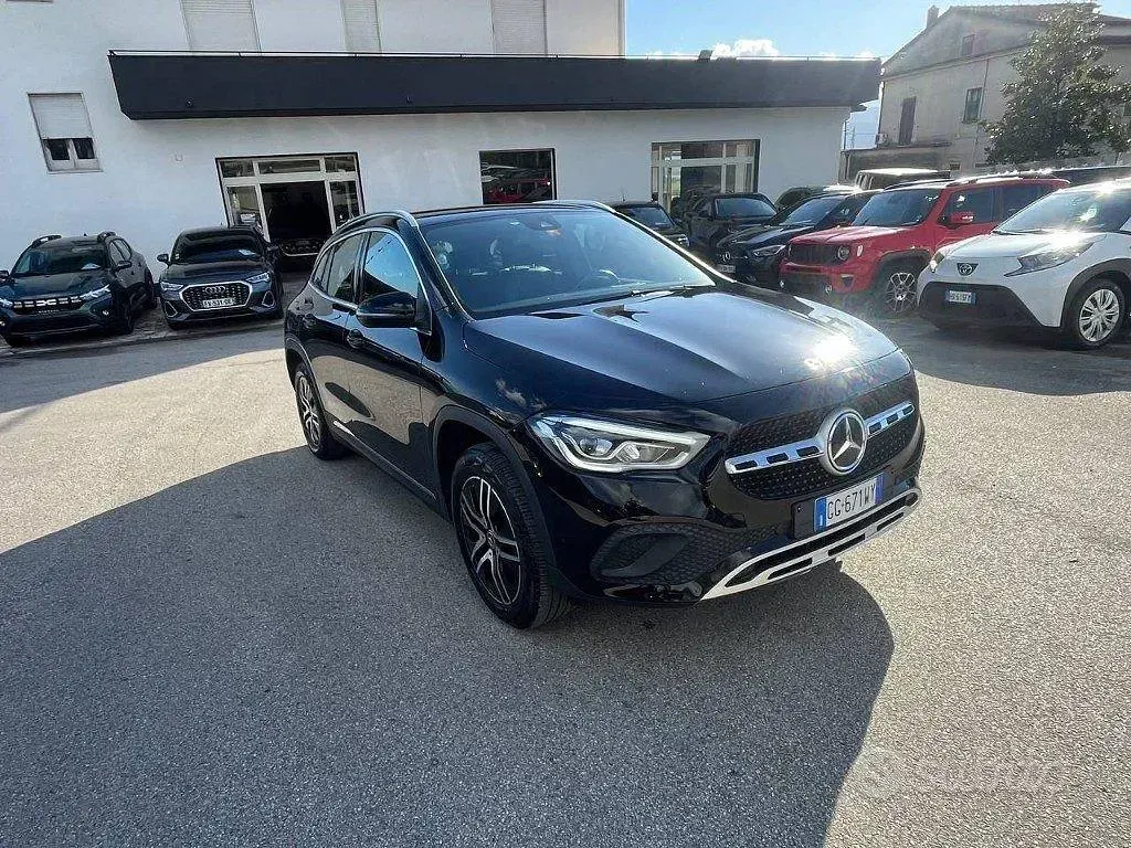 Usata Mercedes GLA250 Progressive 218 CV (160 kW) 2021 Nero SUV