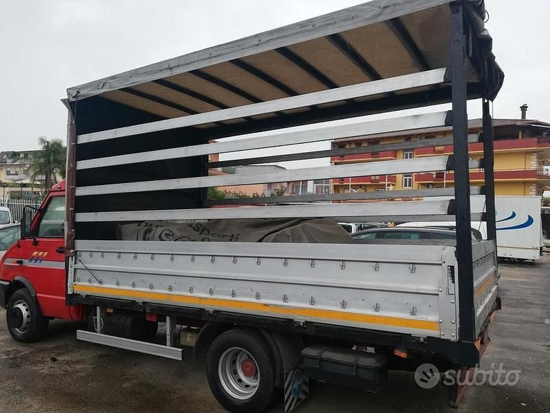 Usata Iveco Daily 122 CV (89 kW) 1998 Rosso