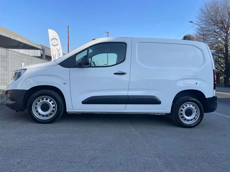 Usata Opel Combo 102 CV (75 kW) 2020 Bianco Monovolume