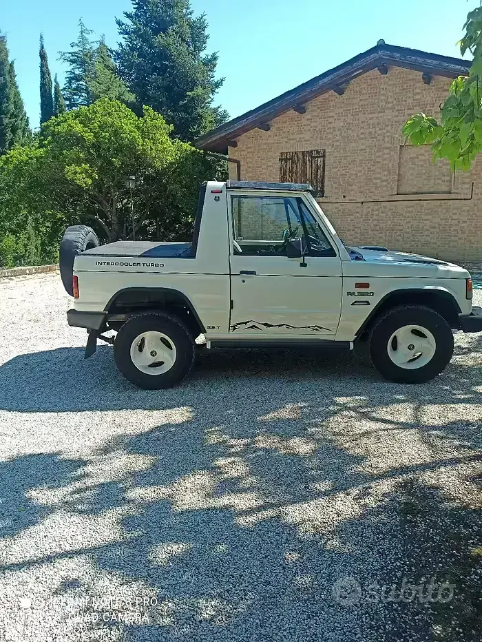 Usata Mitsubishi Pajero 1983 Bianco SUV