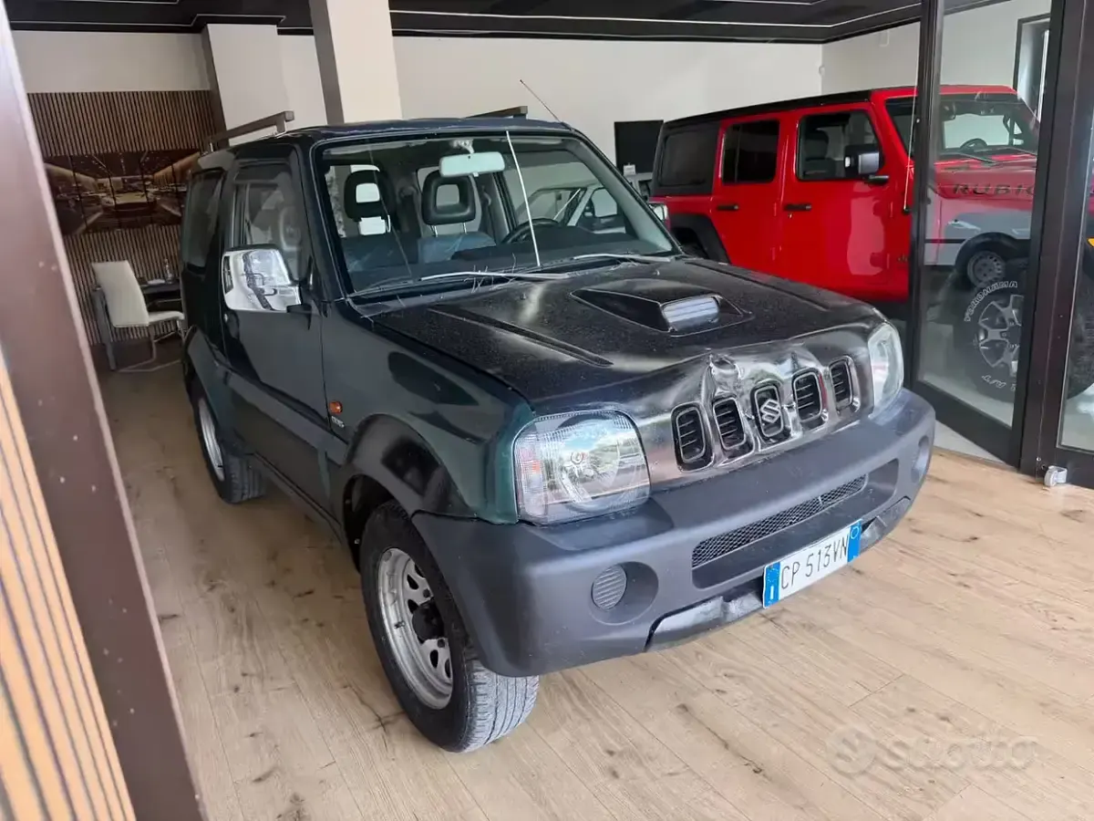 Usata Suzuki Jimny 65 CV (47 kW) 2004 Verde SUV