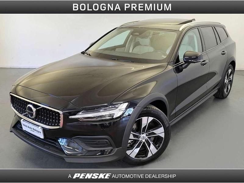 Onyx black Nuova 2025 Volvo V60 CC Plus Station wagon | 53.300 € - Immagine 1/4