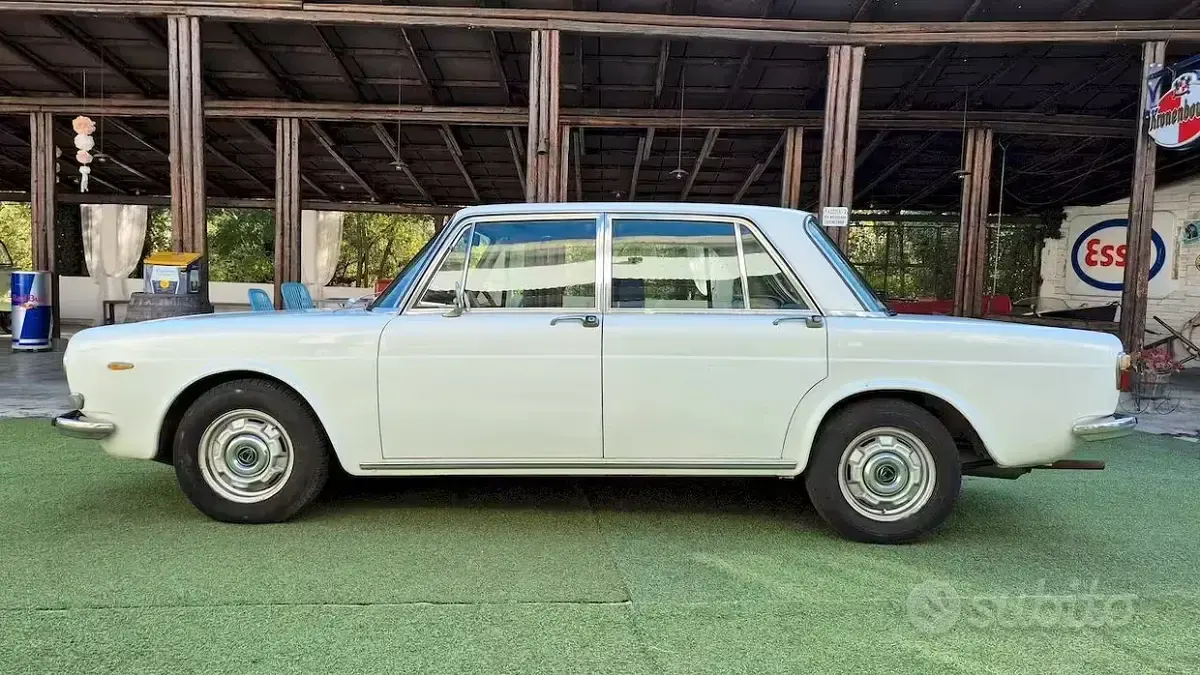 Usata Lancia 2000 126 CV (92 kW) 1970 Bianco Berlina