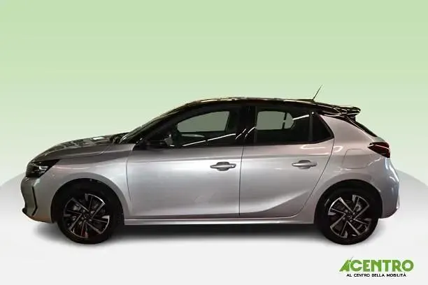 Usata Opel Corsa 101 CV (74 kW) 2025 Bianco Utilitaria