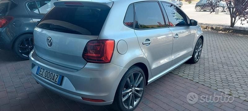 Usata VW Polo 95 CV (69 kW) 2015 Grigio Berlina