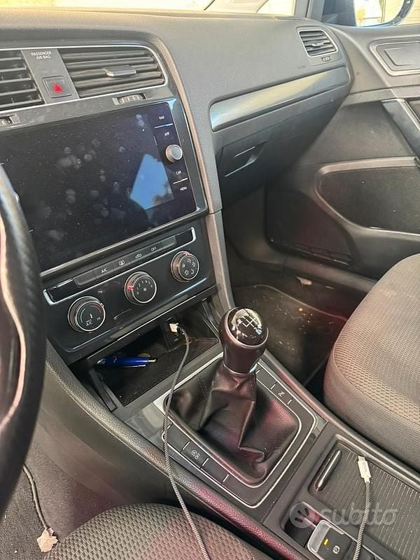 Usata VW Golf VII 110 CV (80 kW) 2019 Blu Berlina