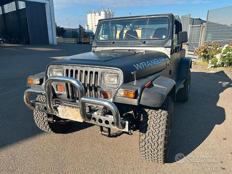 Usata Jeep Wrangler 1995 Nero SUV