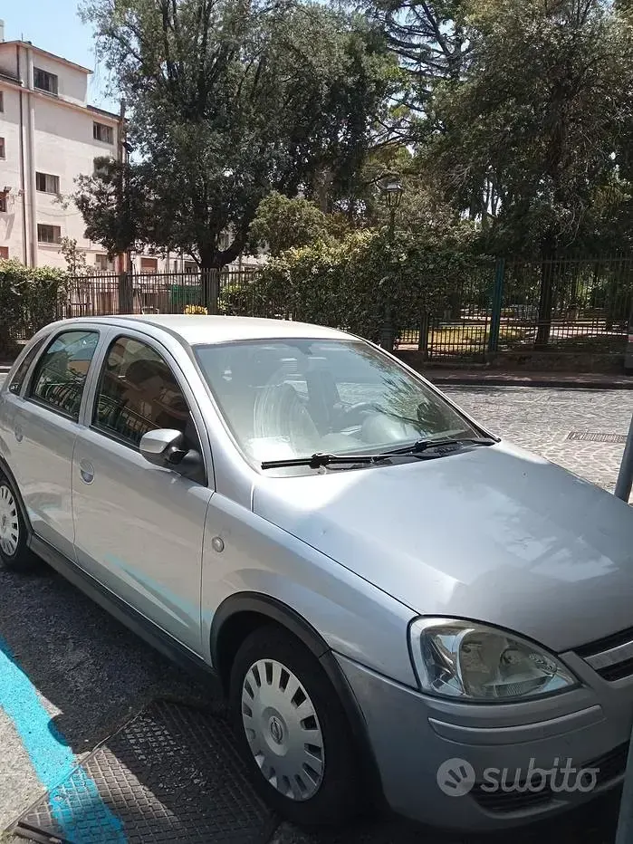 Usata Opel Corsa 75 CV (55 kW) 2004 Grigio Utilitaria