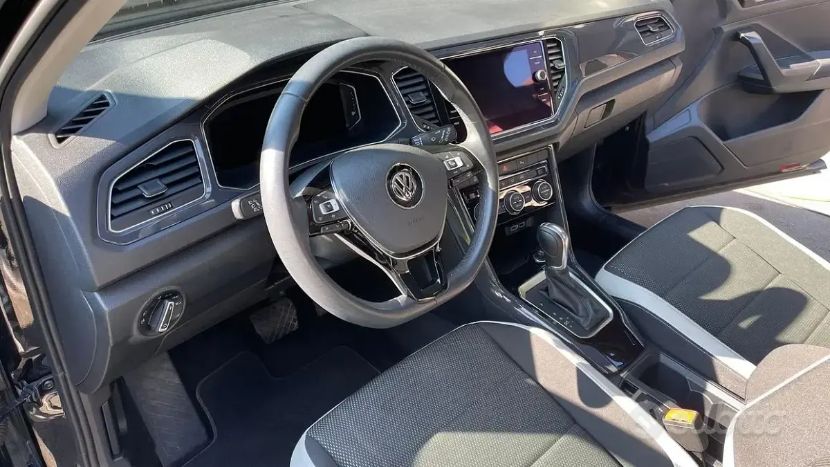 Usata VW T-Roc Advance 150 CV (110 kW) 2019 Nero SUV