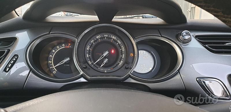 Usata Citroën DS3 Cabriolet 82 CV (60 kW) 2014 Nero Cabrio