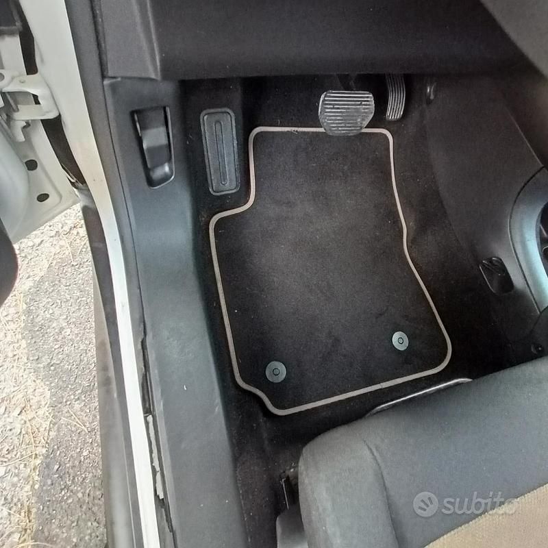 Usata Citroën C4 Shine 82 CV (60 kW) 2014 Bianco SUV
