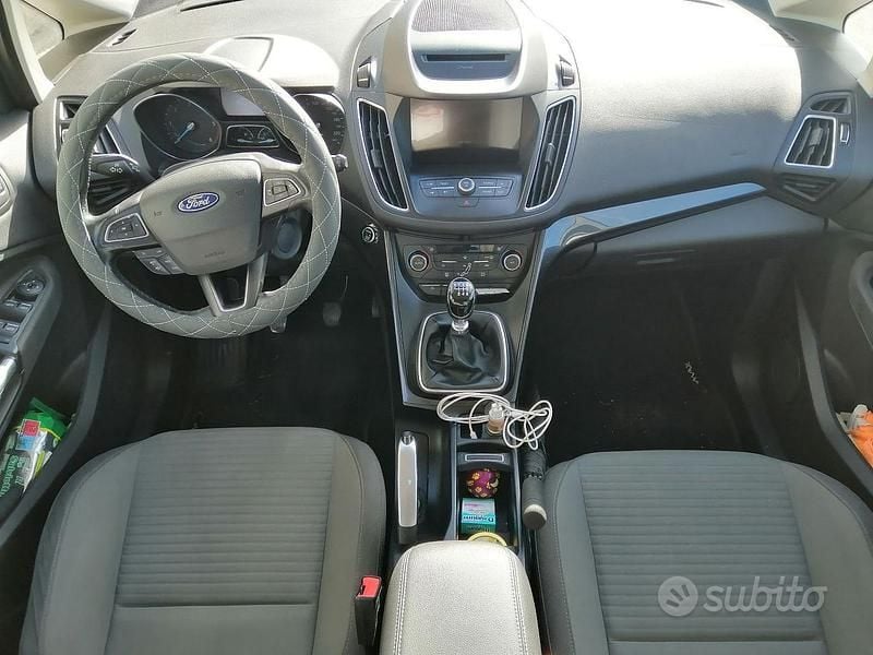 Occasion Ford C-MAX 95 ch (69 kW) 2017 Noir Monospace
