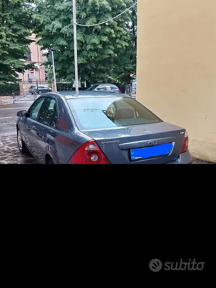 Usata Ford Mondeo 116 CV (85 kW) 2004 Bluazzurro Berlina