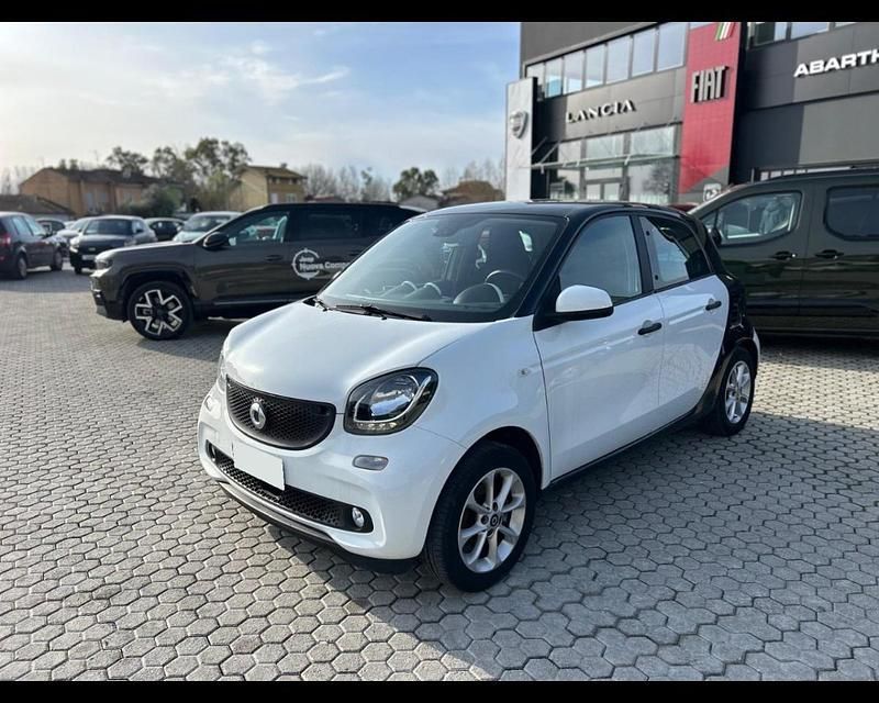 Usata Smart ForFour Prime 71 CV (52 kW) 2019 Bianco Utilitaria