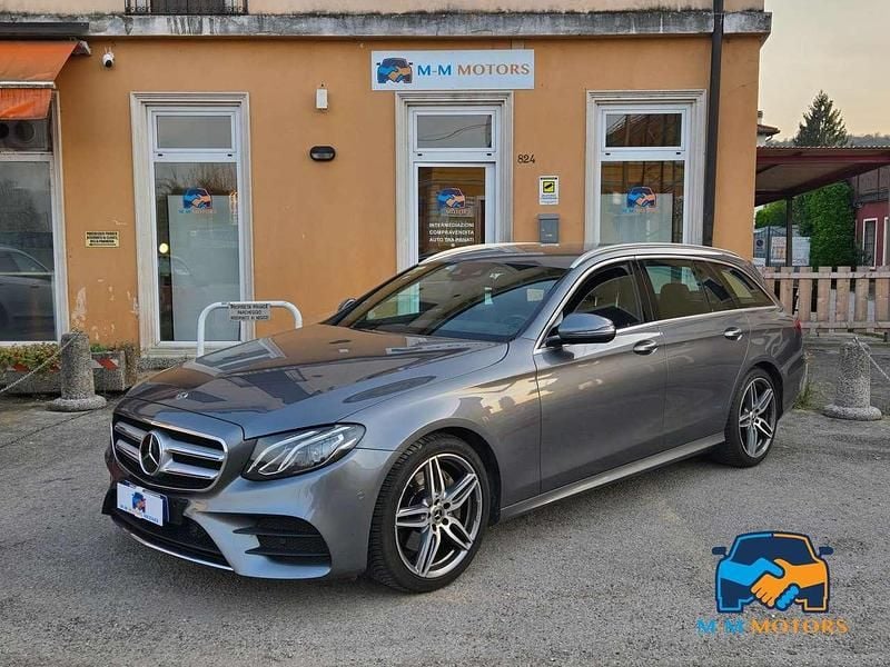 Usata Mercedes E220 Premium Plus 194 CV (142 kW) 2017 Grigio Station wagon