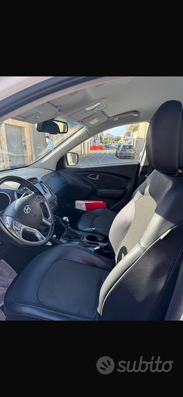 Usata Hyundai ix35 Xpossible 115 CV (84 kW) 2014 Bianco SUV
