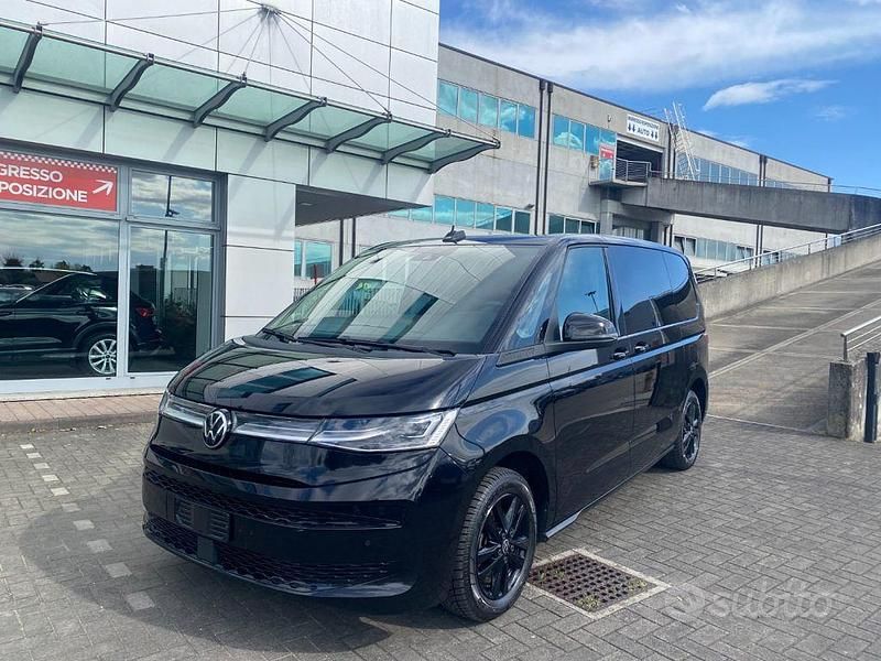 Usata VW Multivan Life 150 CV (110 kW) 2022 Nero Furgone