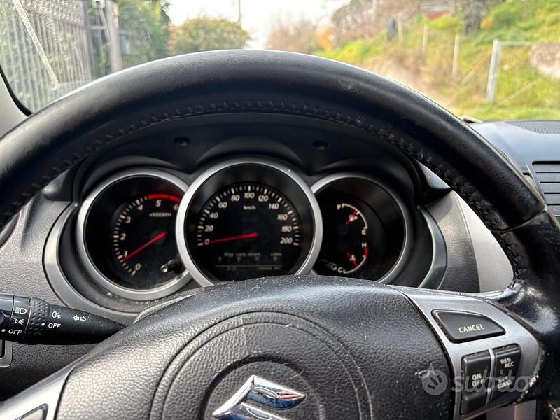 Usata Suzuki Grand Vitara 2010 Grigio SUV