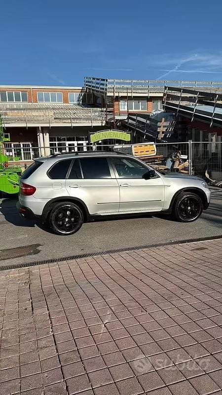 Begagnad BMW X5 286 HK (210 kW) 2009 Grå SUV