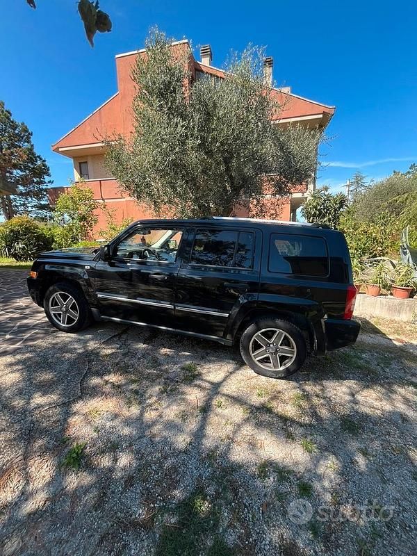Nero Usata 2008 Jeep Patriot Limited SUV | 6300 € (Buon prezzo) - Immagine 1/4