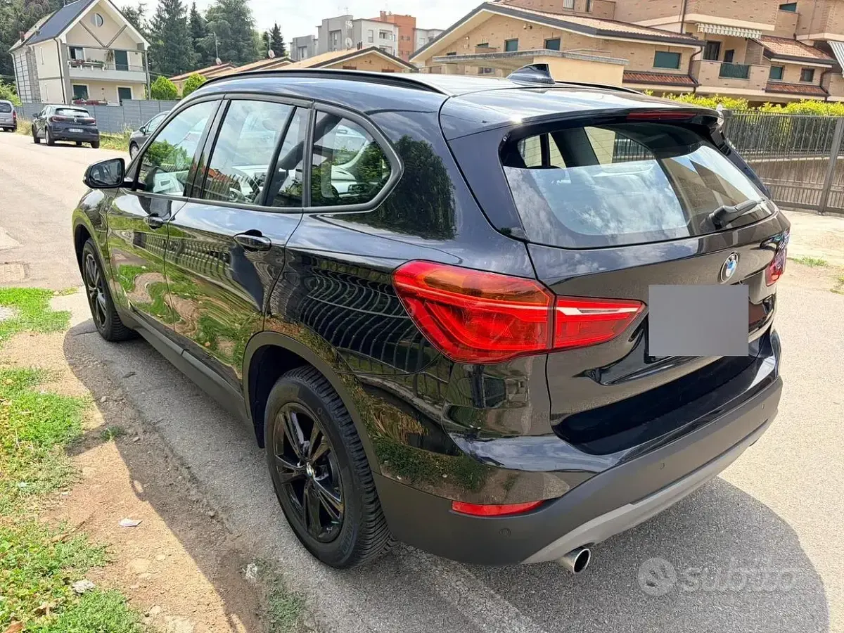 Usata BMW X1 150 CV (110 kW) 2016 Nero SUV