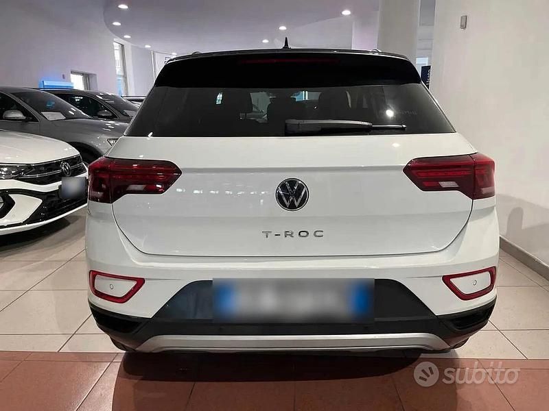Usata VW T-Roc Life 110 CV (80 kW) 2022 Bianco SUV