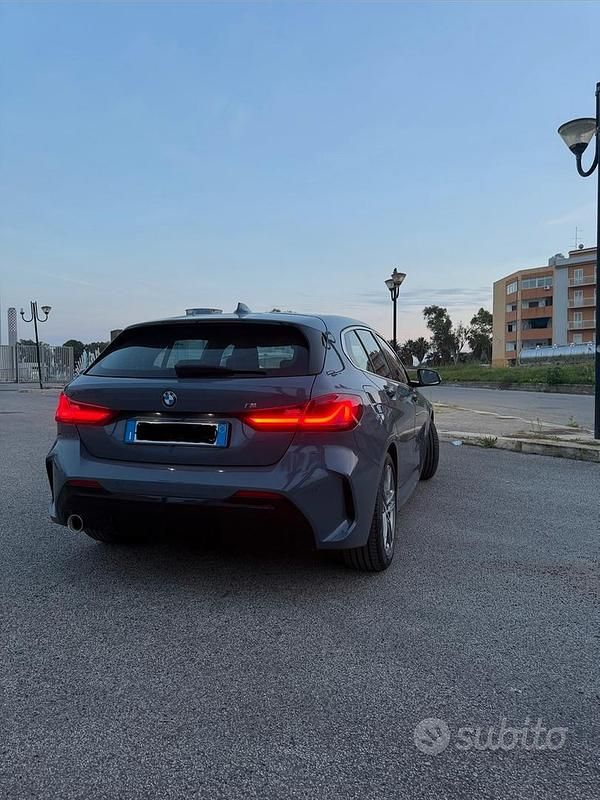 Usata BMW 116 M Sport 116 CV (85 kW) 2020 Grigio Utilitaria