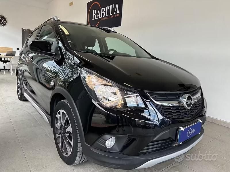 Usata Opel Karl Rocks 73 CV (53 kW) 2019 Nero Utilitaria