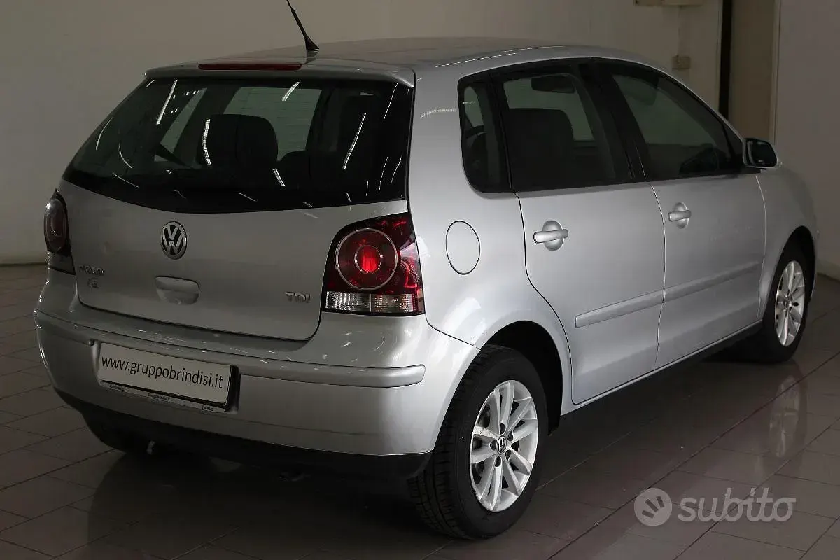 Usata VW Polo Comfortline 68 CV (50 kW) 2008 Grigio Utilitaria