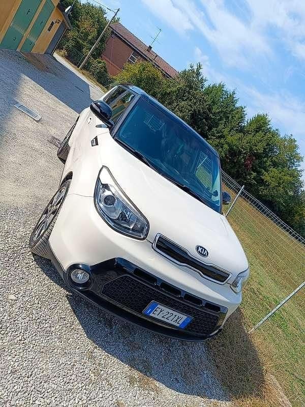 Usata Kia Soul 132 CV (97 kW) 2015 Bianco SUV